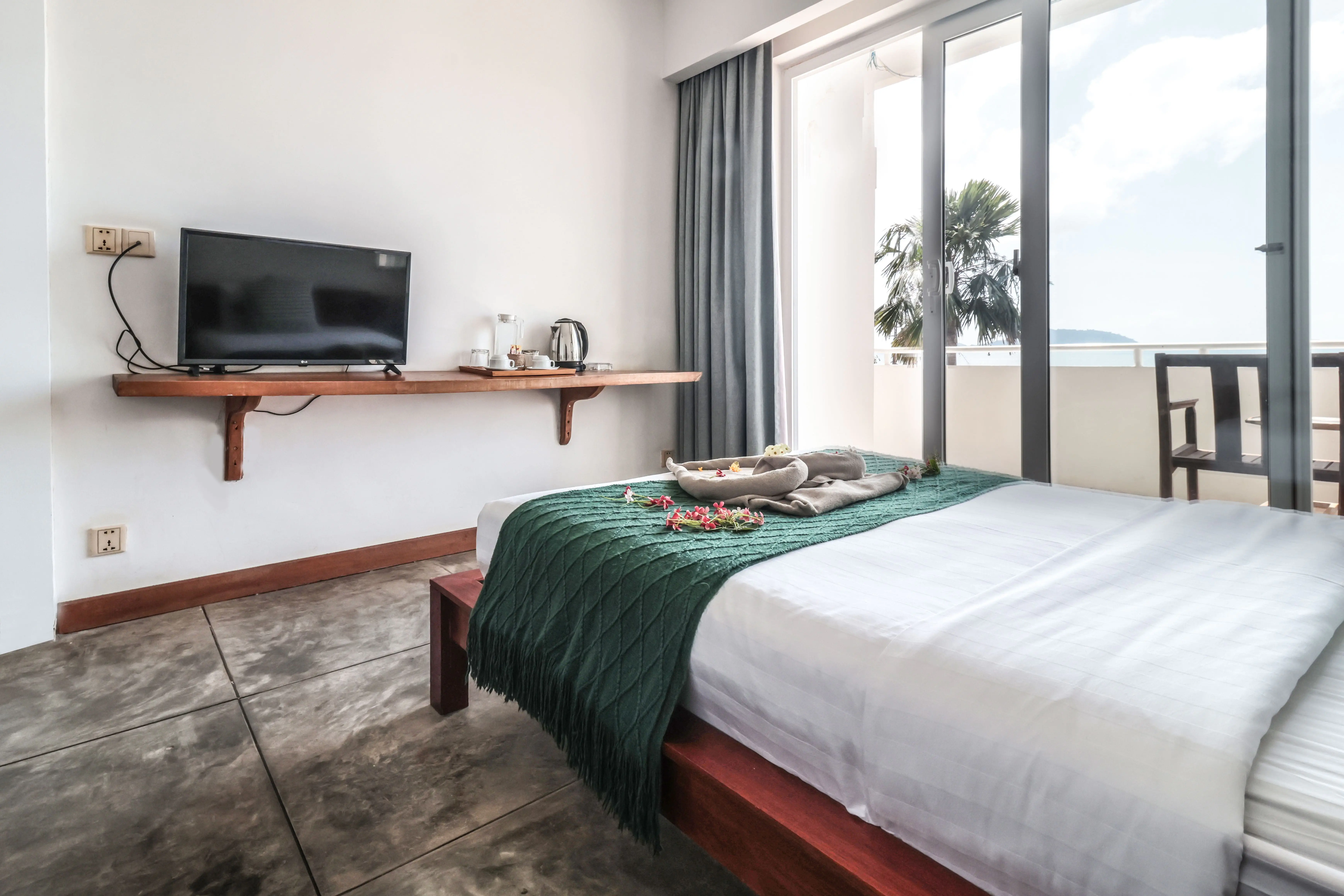 Superior Twin Room with Sea View 4